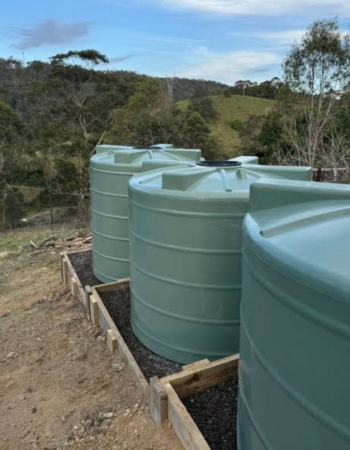 Water tank installation on a Nairobi rooftop